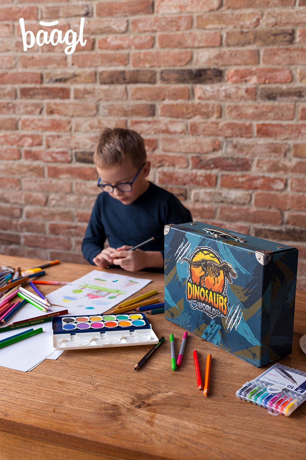 Skládací školní kufřík Dinosaurs World s kováním