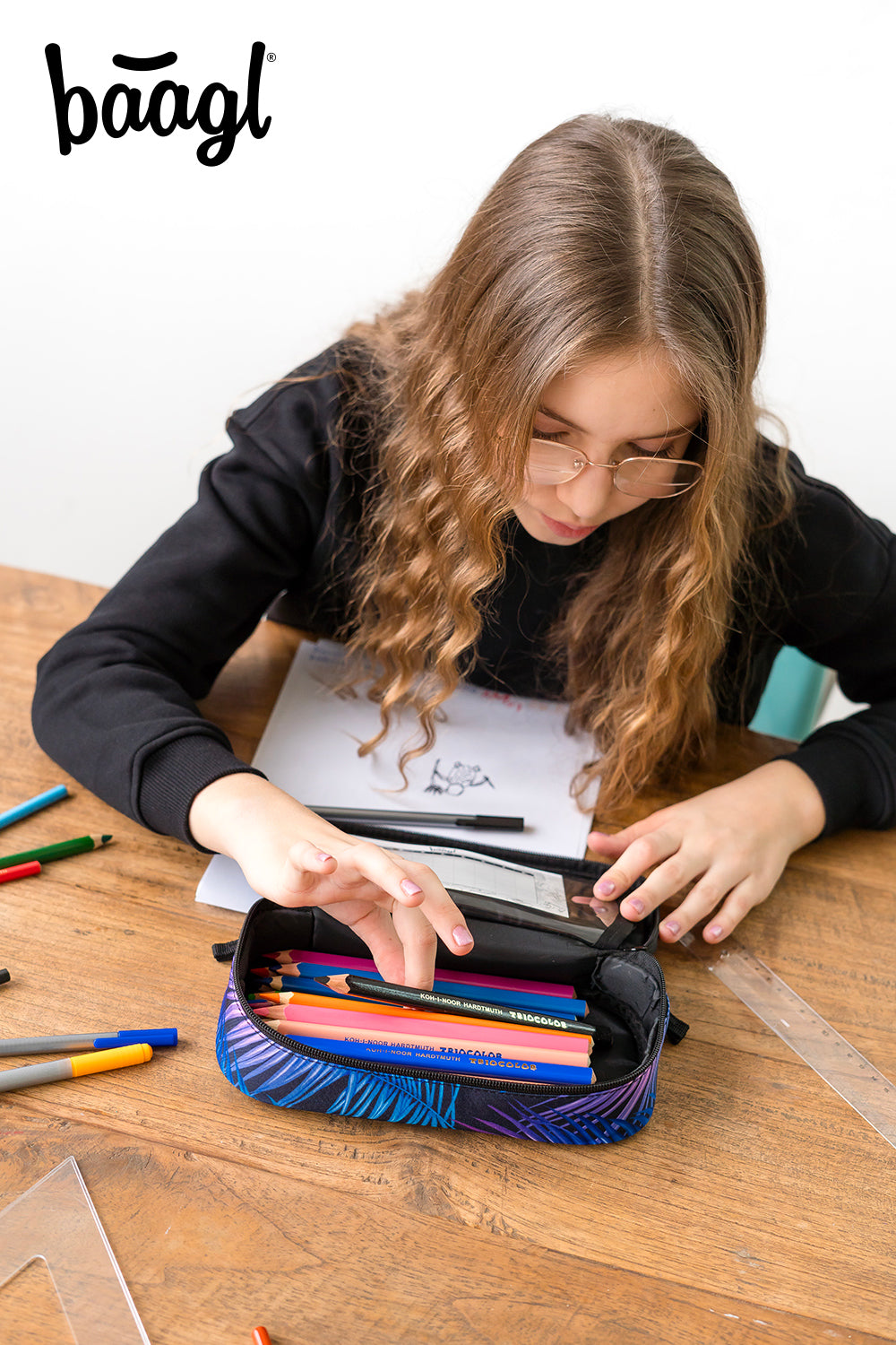 Školní penál etue Palm