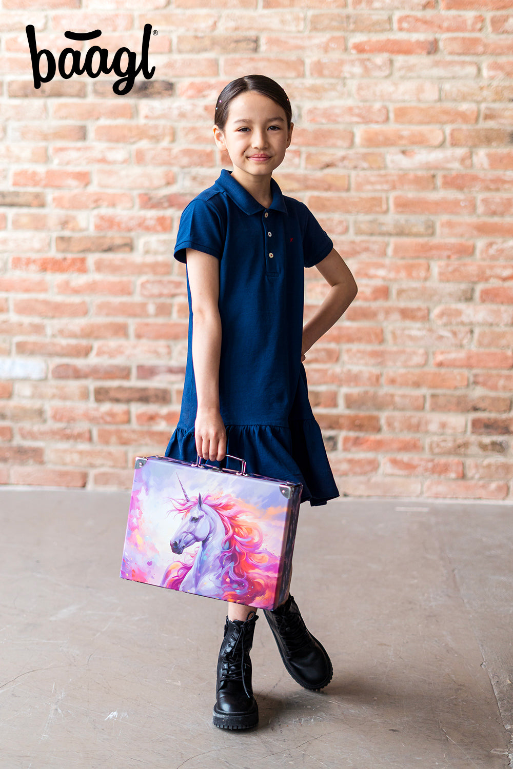 Skládací školní kufřík Jednorožec Království s kováním