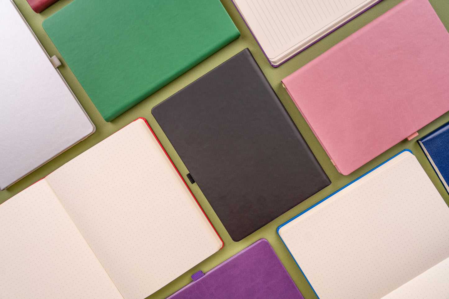 Notes Aprint, červený, tečkovaný, 15 x 21 cm