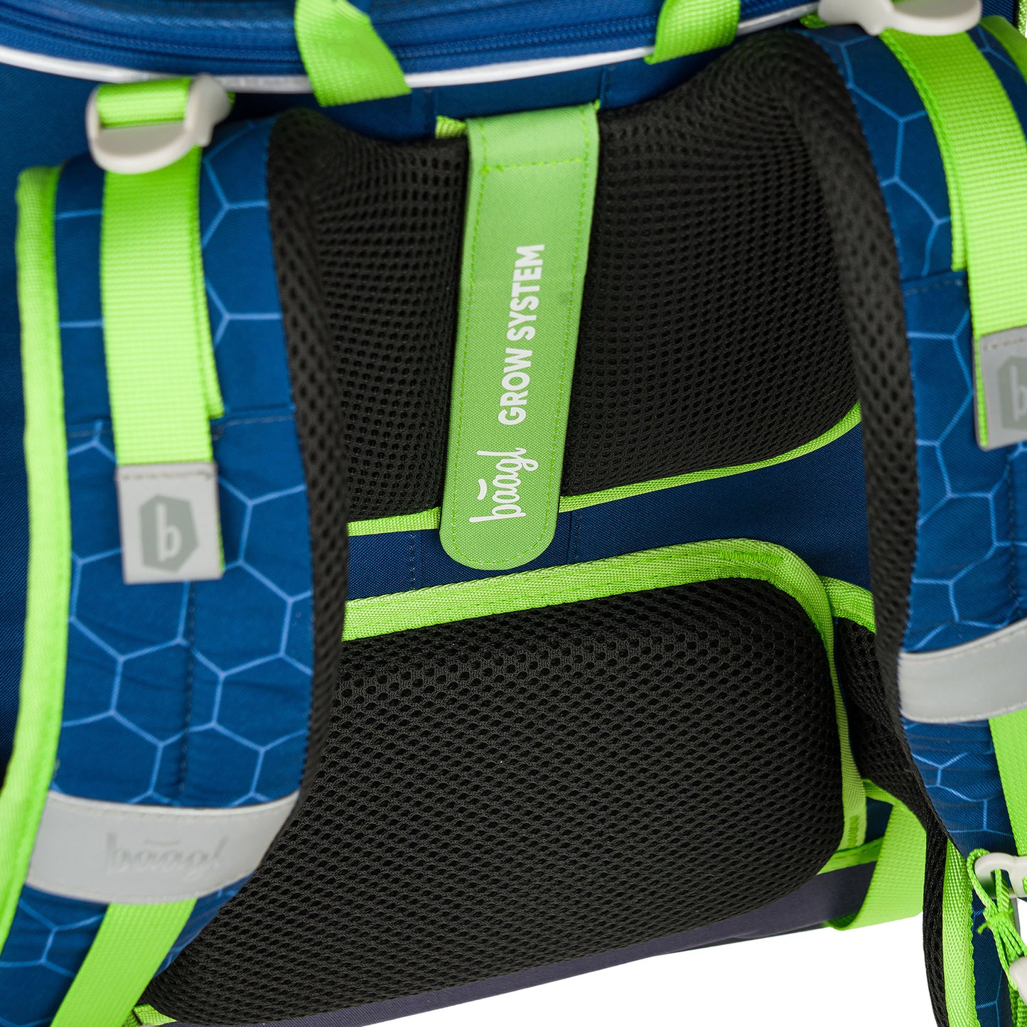 Školní aktovka Zippy Plus Fotbalový míč