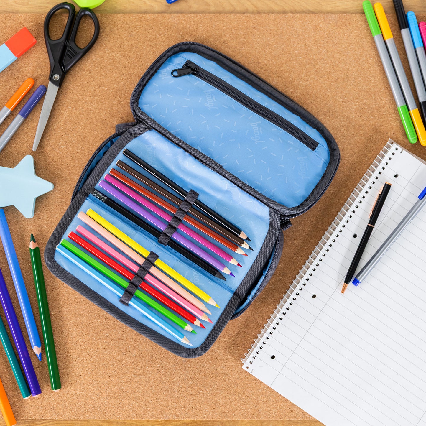 Školní penál etue Logo Mix