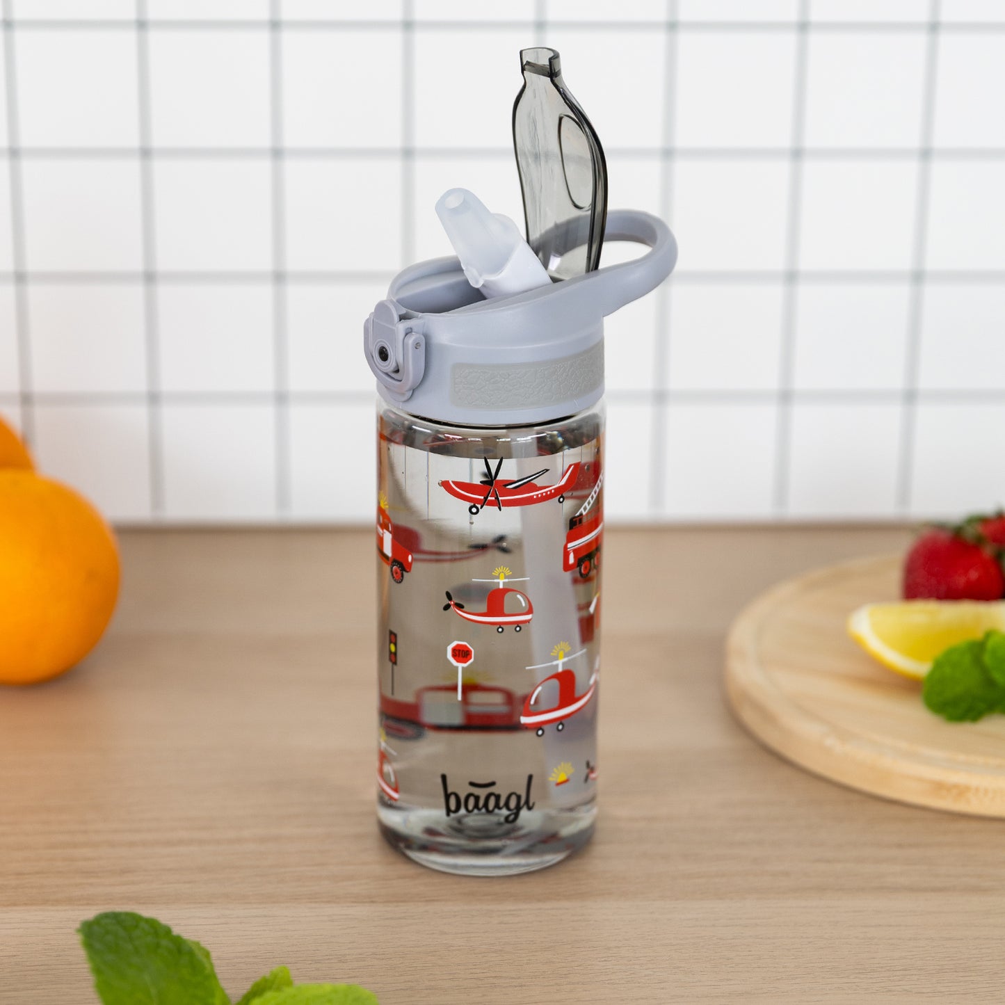Tritanová láhev na pití s brčkem Záchranáři, 500 ml