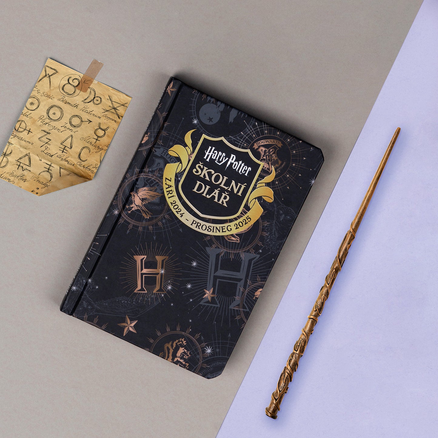 Školní diář Harry Potter (září 2024 – prosinec 2025), 9,8 × 14,5 cm