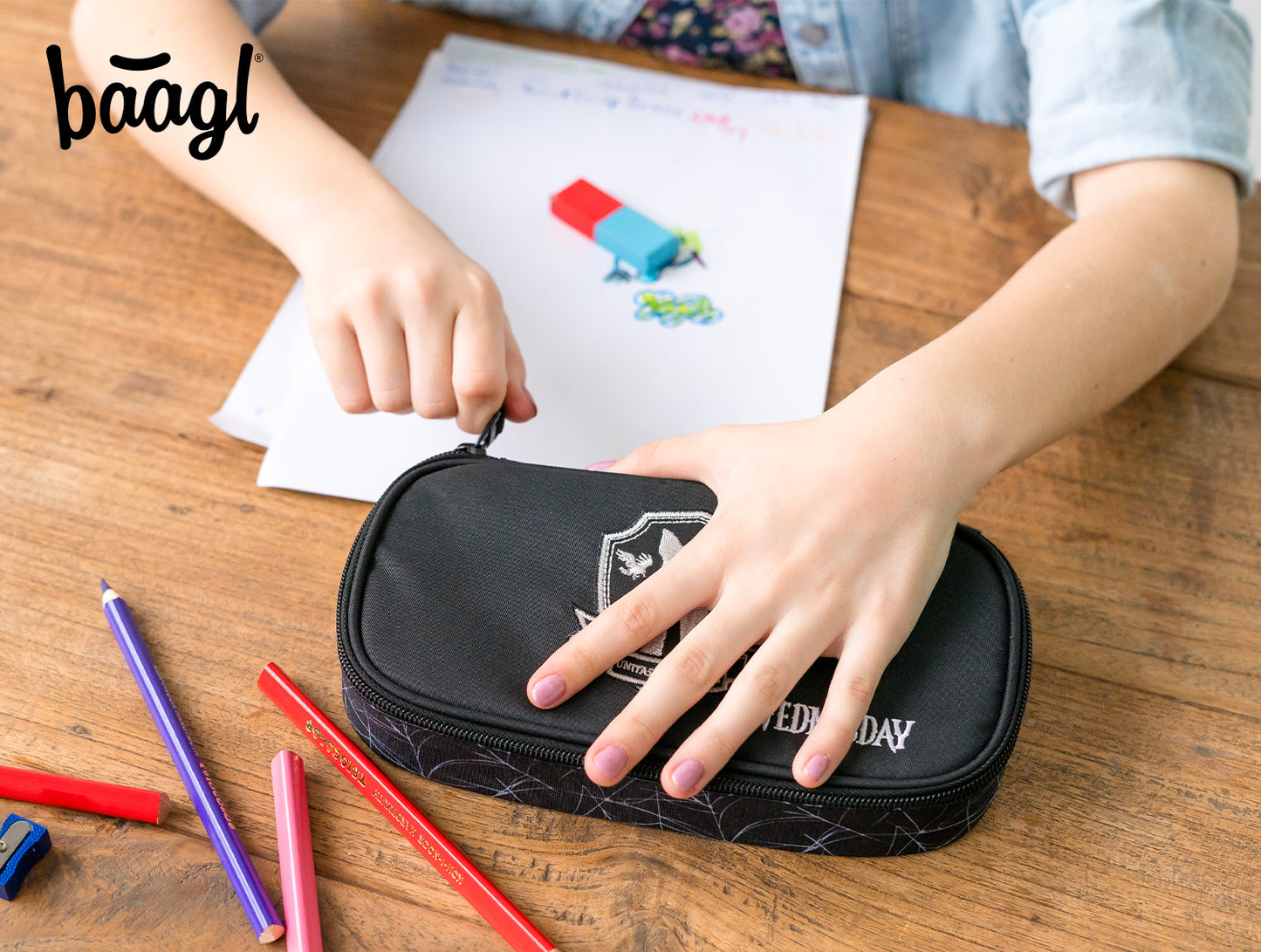 Školní penál etue Wednesday Nevermore