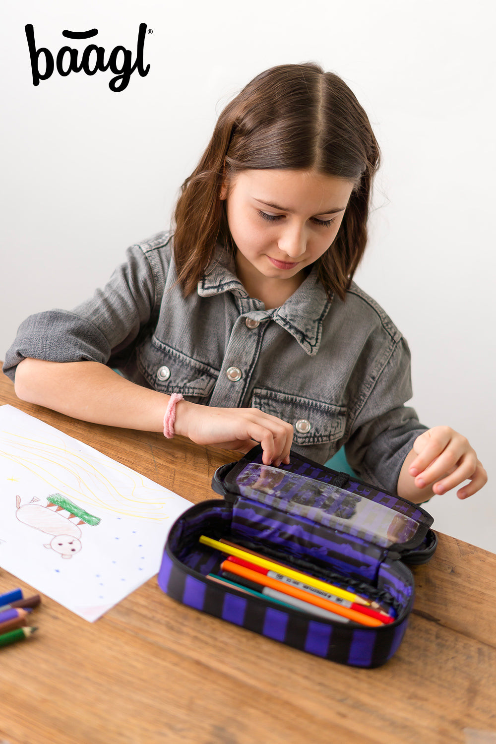 Školní penál etue Wednesday